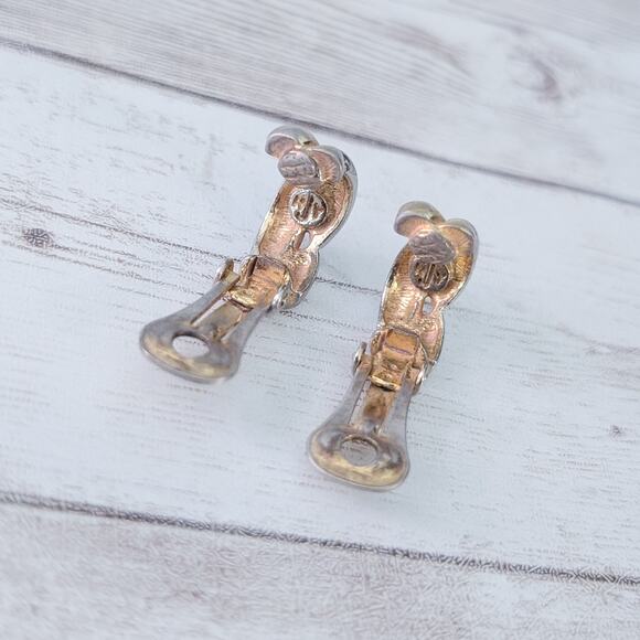 Vintage NJY Clip On Earrings Multi Tone Half Hoop 0.75" - Picture 8 of 12